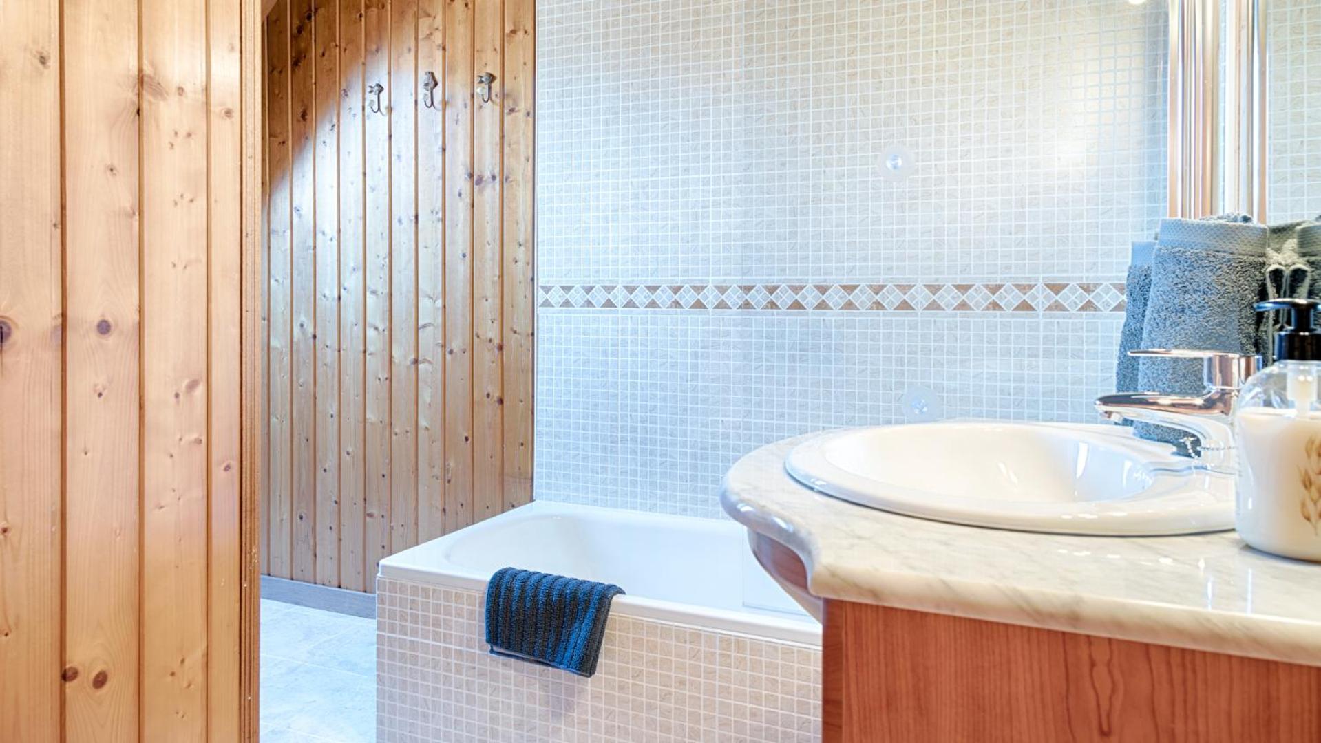 Saplan Real Estate Duplex Longuera Les